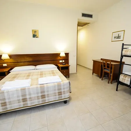 Casa Caburlotto Hotel Rome