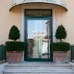 מלון Casa Caburlotto 3*