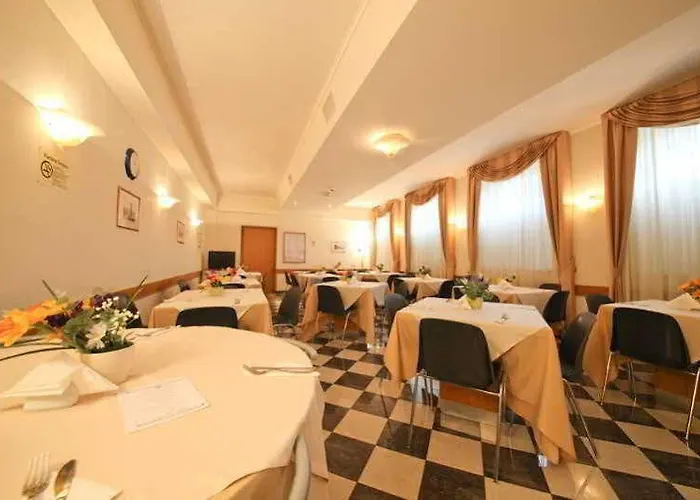 فندق Casa Caburlotto روما